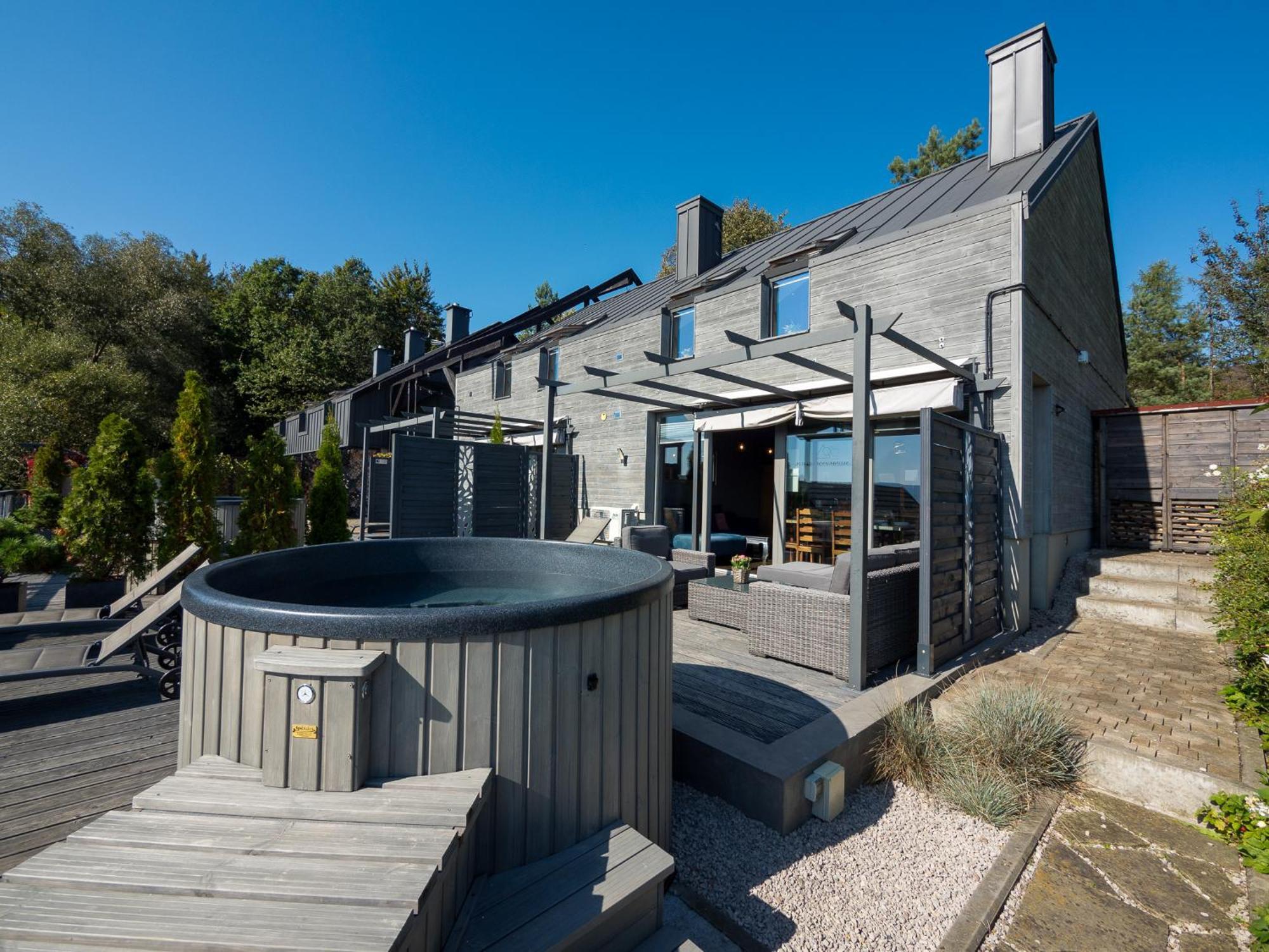Sloneczny Chelm - Apartamenty W Gorach, Prywatna Sauna Jacuzzi Balia W Cenie, Spa, Grill, Stok Narciarski Myslenice, Sciezki Rowerowe, Rzeka Raba, Widok Na Tatry Luaran gambar